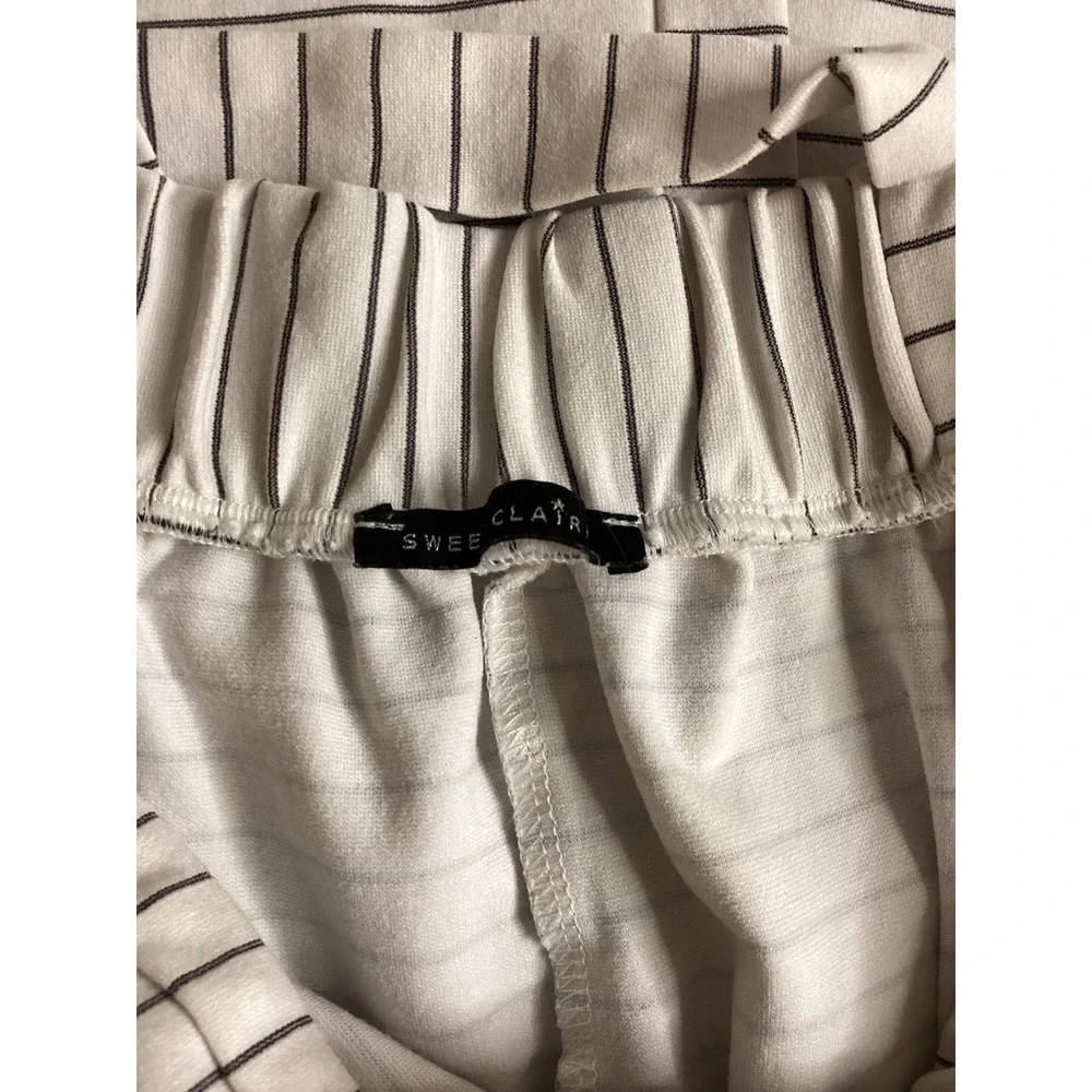 Sweet Claire White Pinstripe‎ Pinafore Overall Dress Black Stripes Buttons